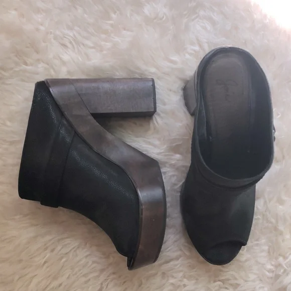Joie like new black leather platform booties, 39 - Picture 2 of 6